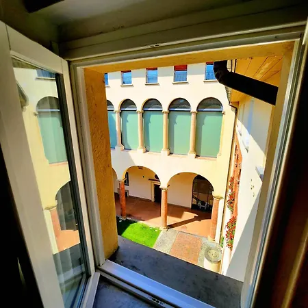 Fantuzzi Palace Bolonia