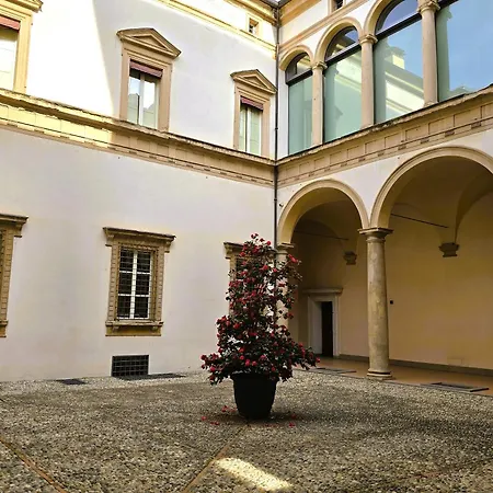 Fantuzzi Palace Apartment Bologna