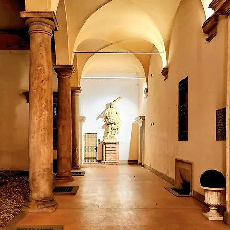 Fantuzzi Palace - Luxury In A 16th-century Palace * Bologne