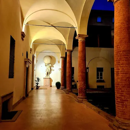 Fantuzzi Palace - Luxury In A 16th-century Palace Apartmán