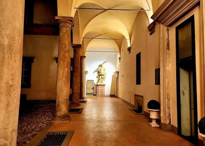 Fantuzzi Palace *